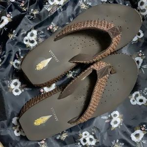 Volatile wedge brown sandals Sz 8 EUC